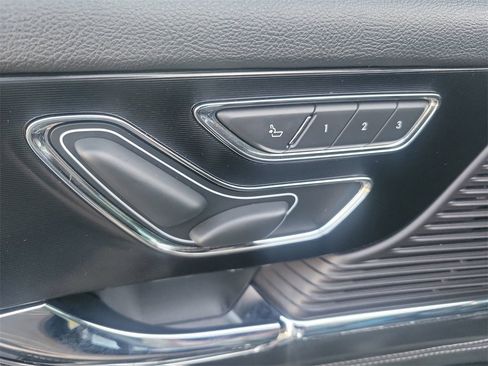 Used 2022 Lincoln Corsair FWD w/ Premium Package image 12