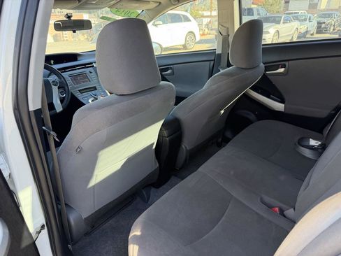 Used 2014 Toyota Prius Plug-In Hybrid image 16
