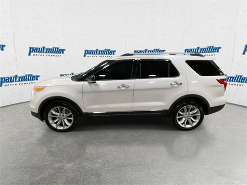 Used 2014 Ford Explorer XLT w/ Equipment Group 202A image 7