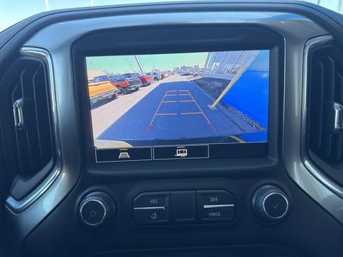 Used 2022 Chevrolet Silverado 1500 LT Trail Boss w/ Convenience Package II image 24