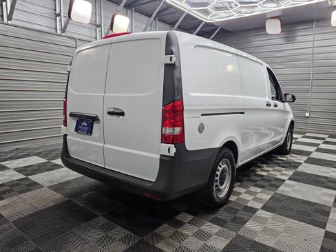 Used 2021 Mercedes-Benz Metris image 5