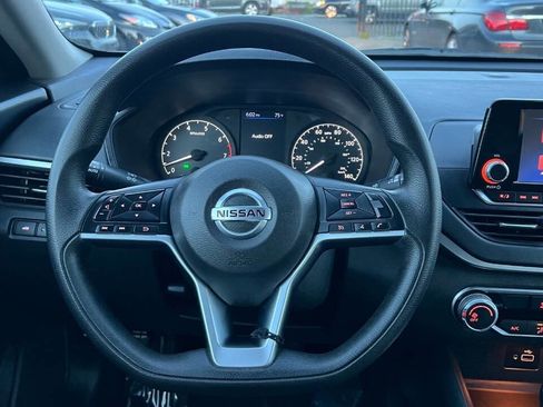 Used 2022 Nissan Altima 2.5 S image 10