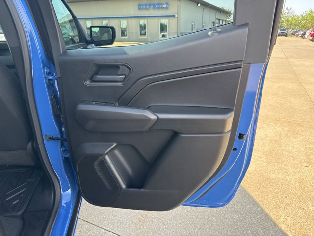 New 2026 Chevrolet Colorado Trail Boss w/ Off-Road Front Bumper Package AWD/4WD image 24