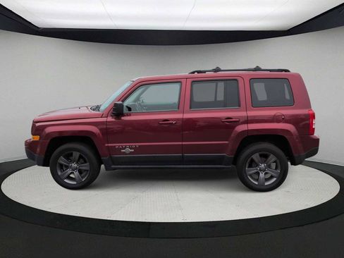 Used 2014 Jeep Patriot Latitude w/ Freedom Edition Package image 5