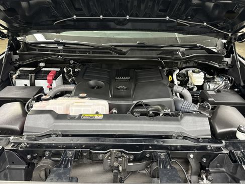Used 2022 Toyota Tundra SR image 32