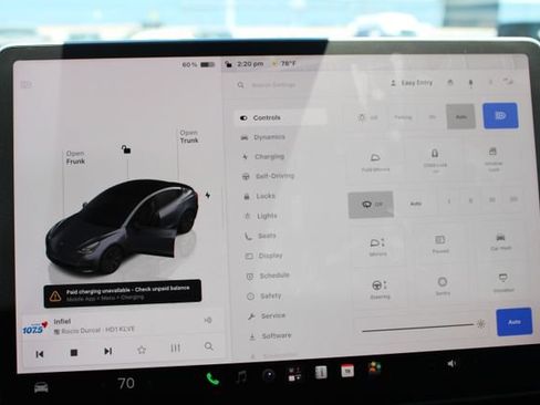Used 2023 Tesla Model 3 Standard Range RWD image 19