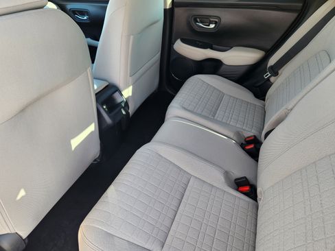 Certified 2023 Honda HR-V LX image 29