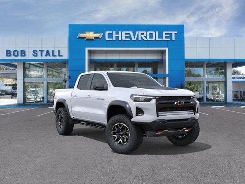 New 2026 Chevrolet Colorado ZR2 w/ Technology Package AWD/4WD image 1