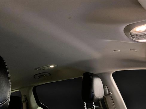 Used 2022 Chrysler Pacifica Touring-L image 29