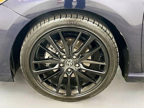 Used 2022 Toyota Camry XSE image 29