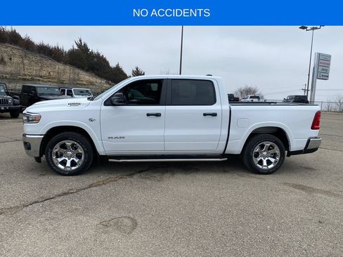 Used 2026 RAM 1500 Big Horn AWD/4WD image 3