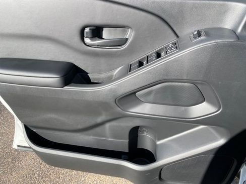 New 2026 Nissan Frontier SV image 13