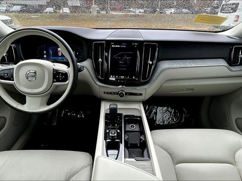 Certified 2023 Volvo XC60 B5 Plus w/ Climate Package image 14