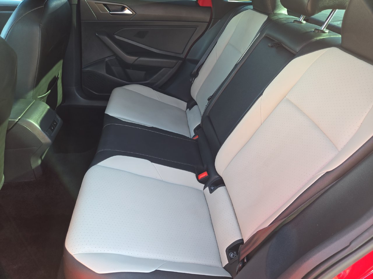 Used 2020 Volkswagen Jetta R-Line w/ R-Line Cold Weather Package FWD image 13