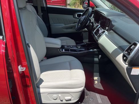 Used 2023 Kia Sorento SX Prestige AWD/4WD image 6