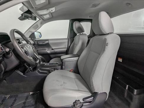Used 2019 Toyota Tacoma SR RWD image 14