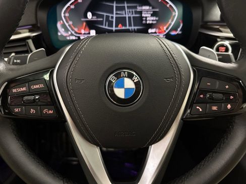 Certified 2023 BMW 530i w/ Premium Package image 17