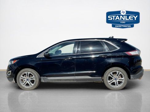 Used 2018 Ford Edge Titanium w/ Equipment Group 301A FWD image 4