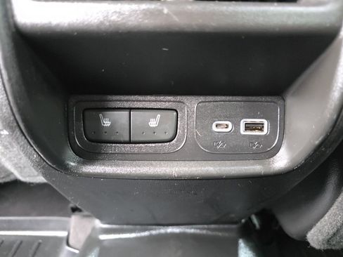 Used 2019 Cadillac XT4 Premium Luxury w/ Cold Weather Package image 15