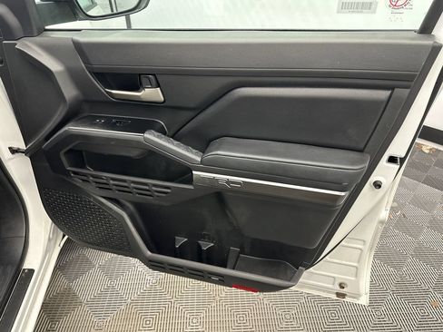 Used 2025 Toyota Tacoma TRD Off-Road AWD/4WD image 14