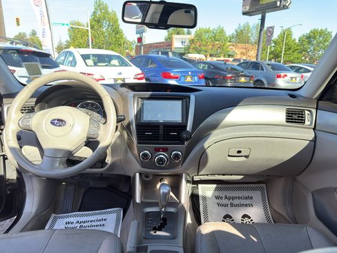 Used 2010 Subaru Forester 2.5X Limited AWD/4WD image 21