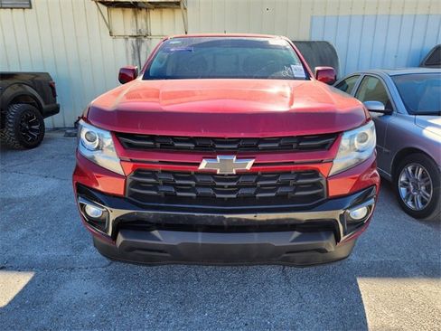 Used 2022 Chevrolet Colorado LT w/ Luxury Package image 2