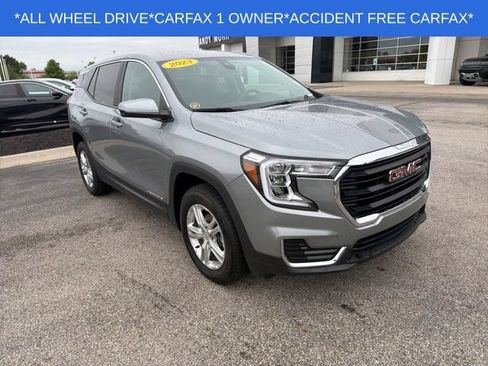 Used 2023 GMC Terrain SLE AWD/4WD image 3