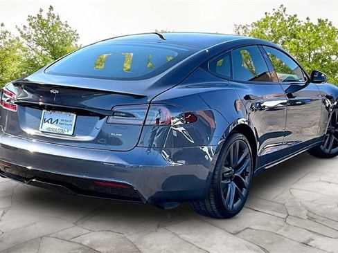 Used 2021 Tesla Model S Plaid image 2