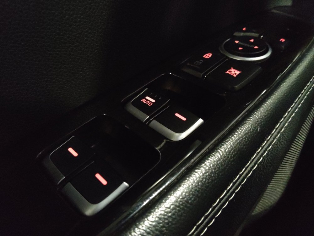 Used 2019 Kia Sorento L FWD image 27