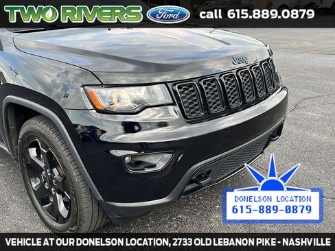 Used 2018 Jeep Grand Cherokee Laredo AWD/4WD image 14