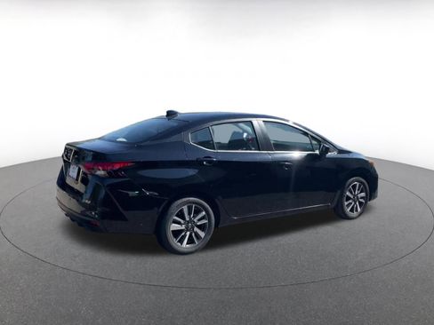 Used 2025 Nissan Versa SV image 12