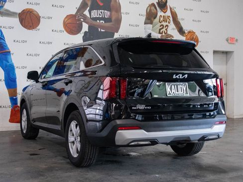 Used 2026 Kia Sorento LX FWD image 21