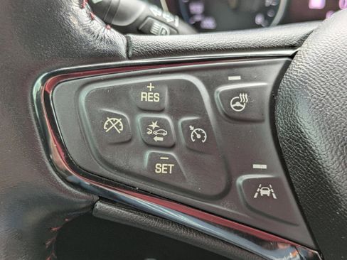 Used 2022 Chevrolet Equinox RS w/ RS Leather Package FWD image 21