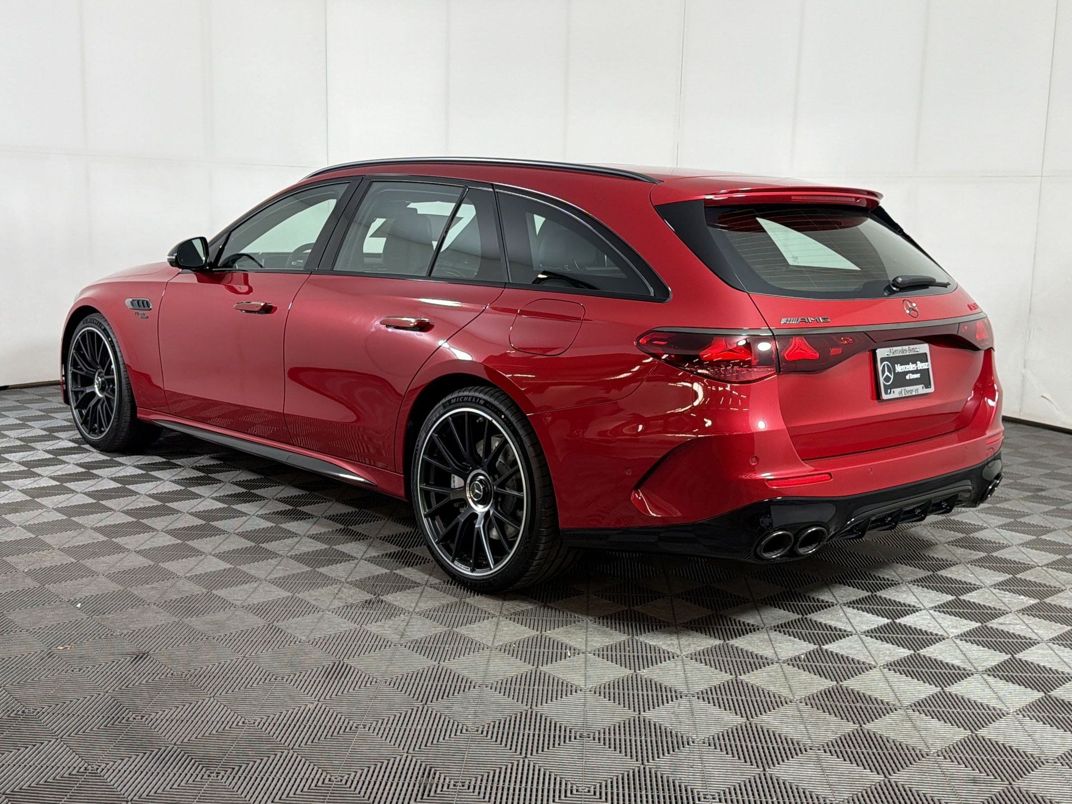 New 2026 Mercedes-Benz E 53 AMG e 4MATIC Wagon image 3