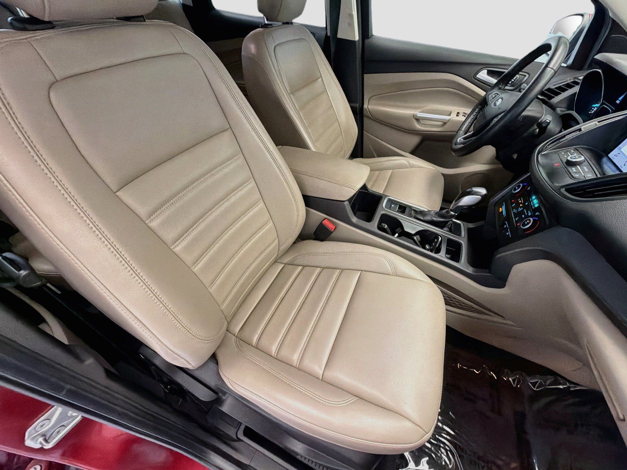 Used 2019 Ford Escape SEL FWD image 15
