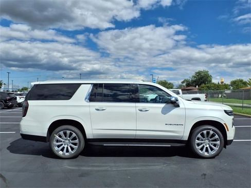 New 2025 Chevrolet Suburban Premier image 2