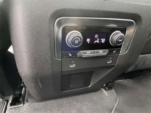 Used 2021 Chevrolet Tahoe LT w/ LT Signature Package image 12