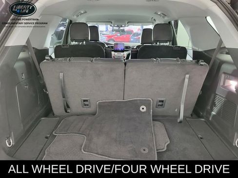 Used 2023 Ford Explorer XLT w/ Equipment Group 202A image 16