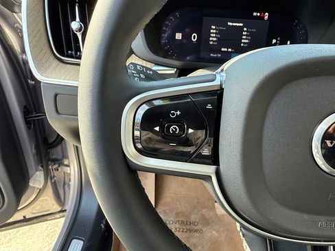 New 2026 Volvo XC60 B5 Plus w/ Protection Package Premier AWD/4WD image 12