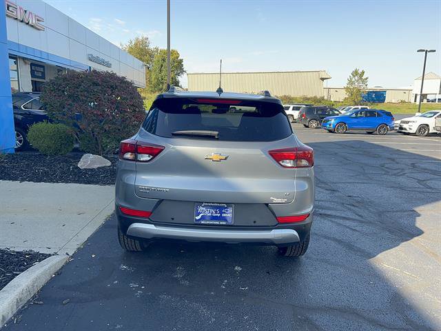 Used 2024 Chevrolet TrailBlazer LT w/ Convenience Package AWD/4WD image 6