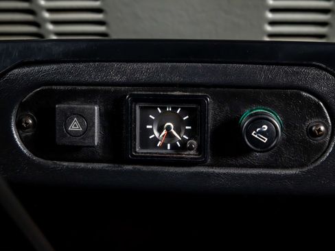 Used 1994 Land Rover Defender 90 image 30