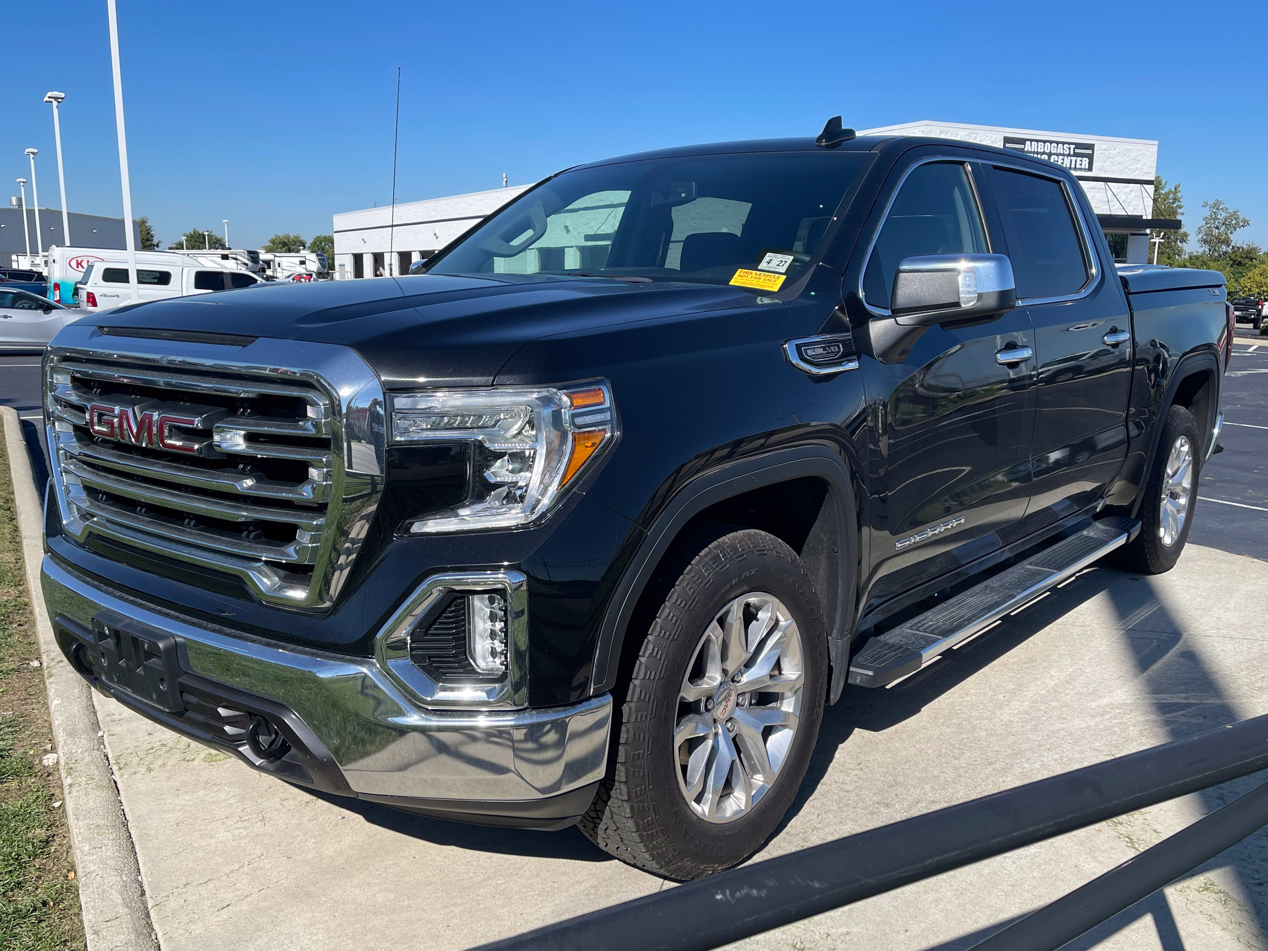 Used 2022 GMC Sierra 1500 SLT w/ SLT Premium Package AWD/4WD image 3