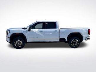 New 2026 GMC Sierra 2500 Denali Ultimate video 2