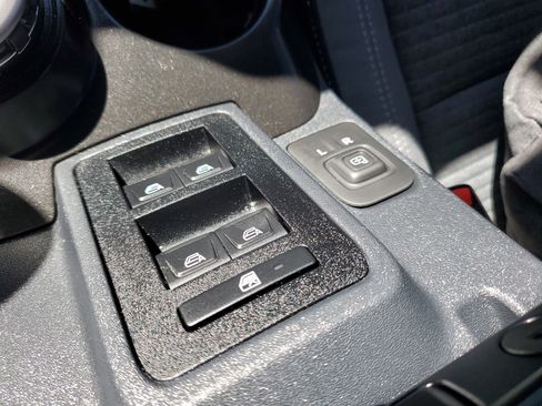 Used 2023 Ford Bronco Outer Banks image 32