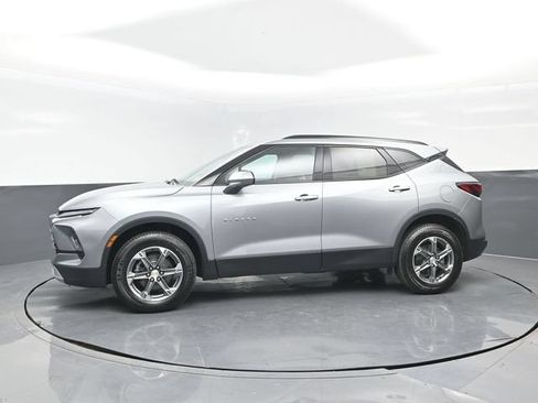 Used 2023 Chevrolet Blazer LT w/ Convenience Package AWD/4WD image 4