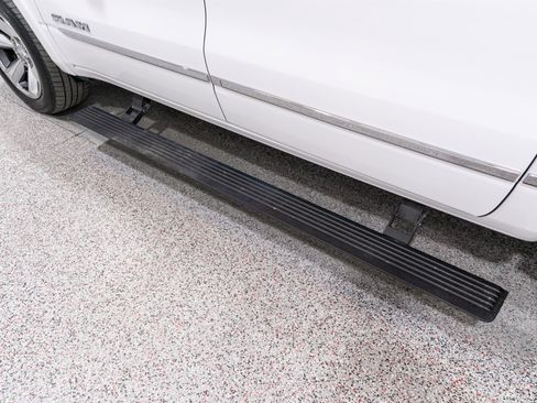 Used 2020 RAM 1500 Limited image 12