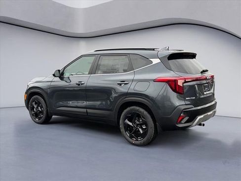 New 2026 Kia Seltos EX image 3