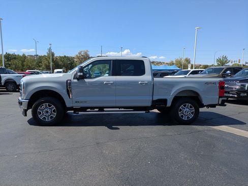 Certified 2025 Ford F250 Lariat AWD/4WD image 9