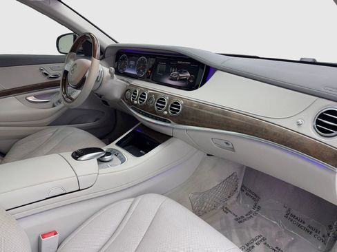 Used 2015 Mercedes-Benz S 550 Sedan image 44