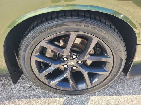 Used 2021 Dodge Challenger R/T w/ Plus Package image 4